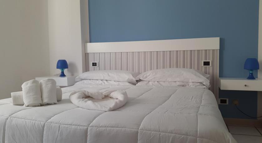 Hotel Lo Scoglio Porto Cesareo Room photo